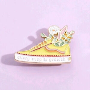 Shoe vintage style enamel pin brooch charm purse bag decor floral cute yellow